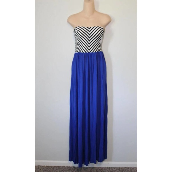 Forever 21+ Dresses & Skirts - NWT Forever 21+ Striped Strapless Maxi Tube Dress Blue Plus Size 2X H14737